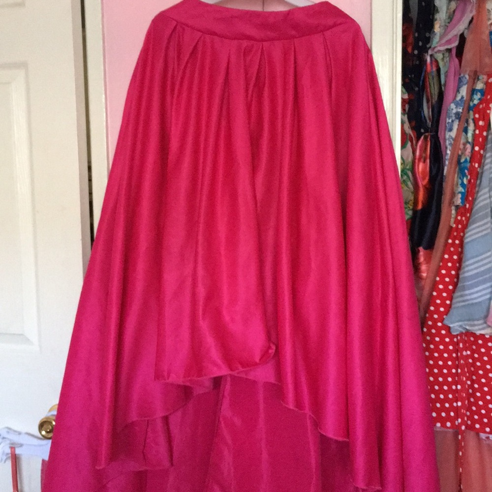 Formal skirt
